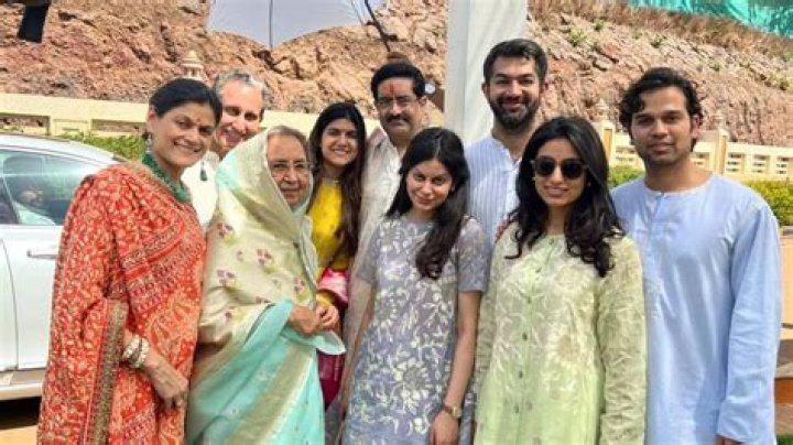 Did Sujata Birla have children?