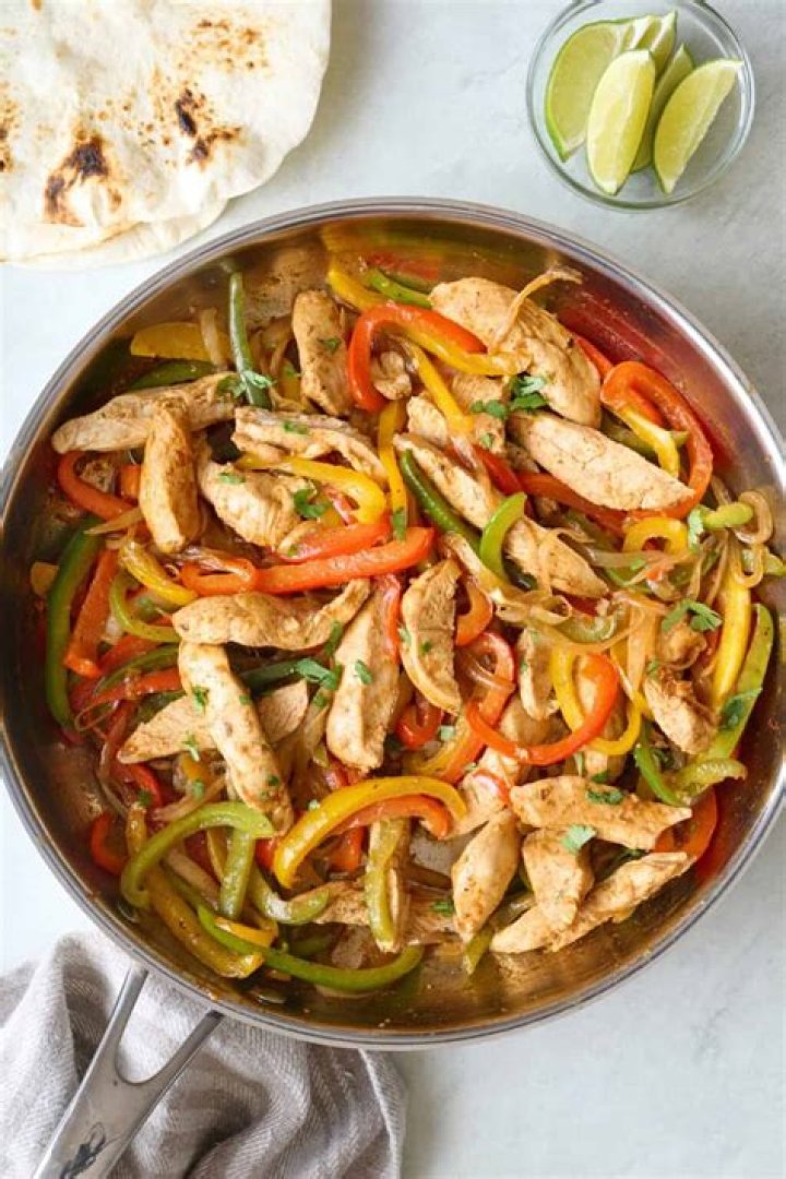 Do Fajitas come with rice?