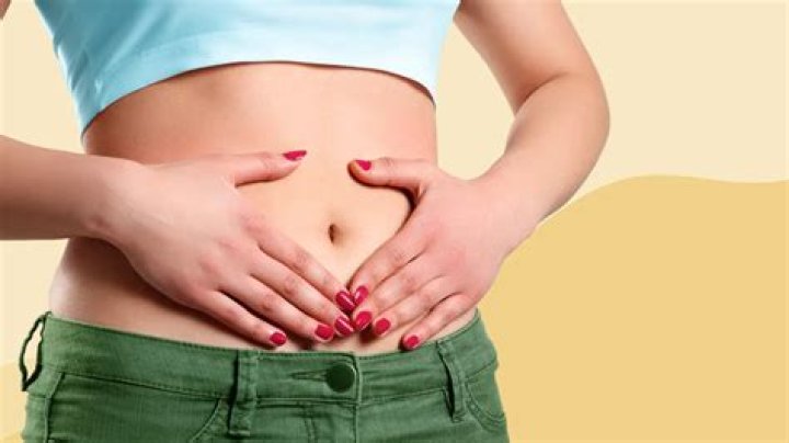How do you cure a smelly belly button?