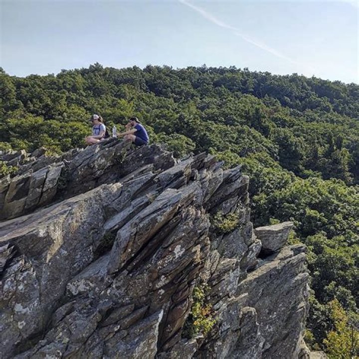How long does Humpback Rock take to hike?