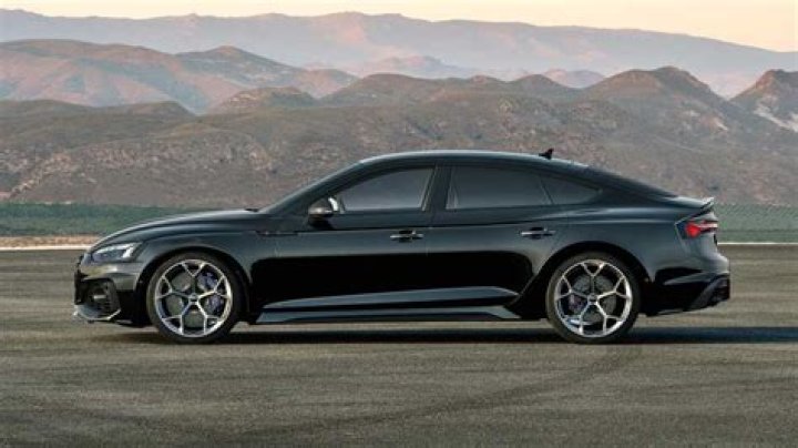 How much horsepower does a 2014 Audi RS5 have?