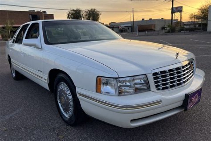 What is a 1998 Cadillac DeVille worth?
