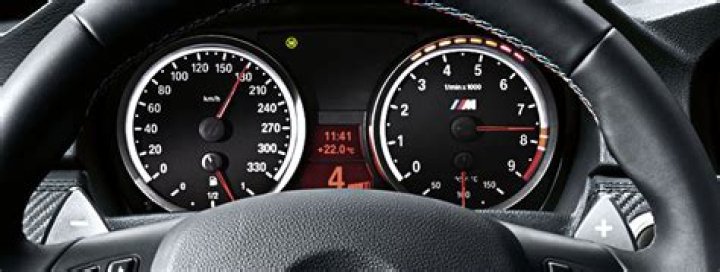 What is BMW drivelogic?