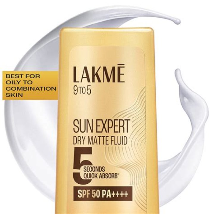 Which shade is best in Lakme 9 to 5?