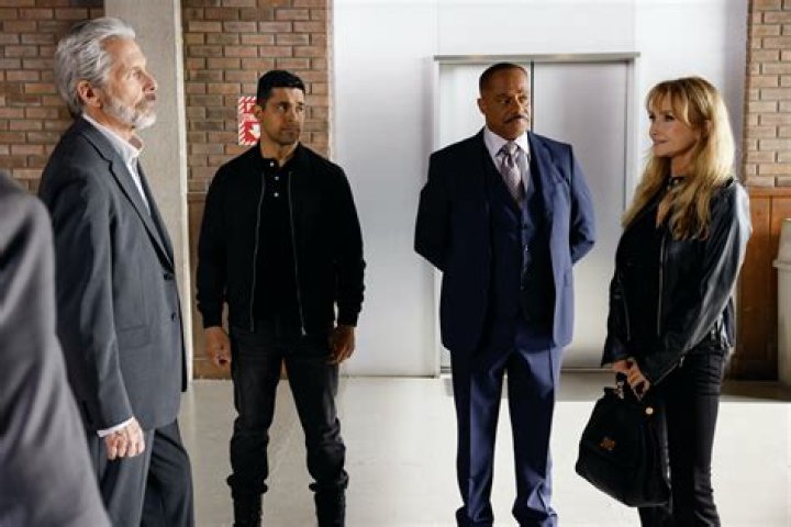 Who dies in NCIS Twilight?